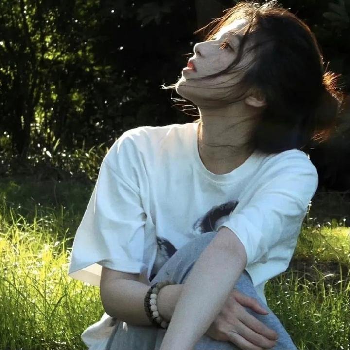 鲜花盛开的村庄